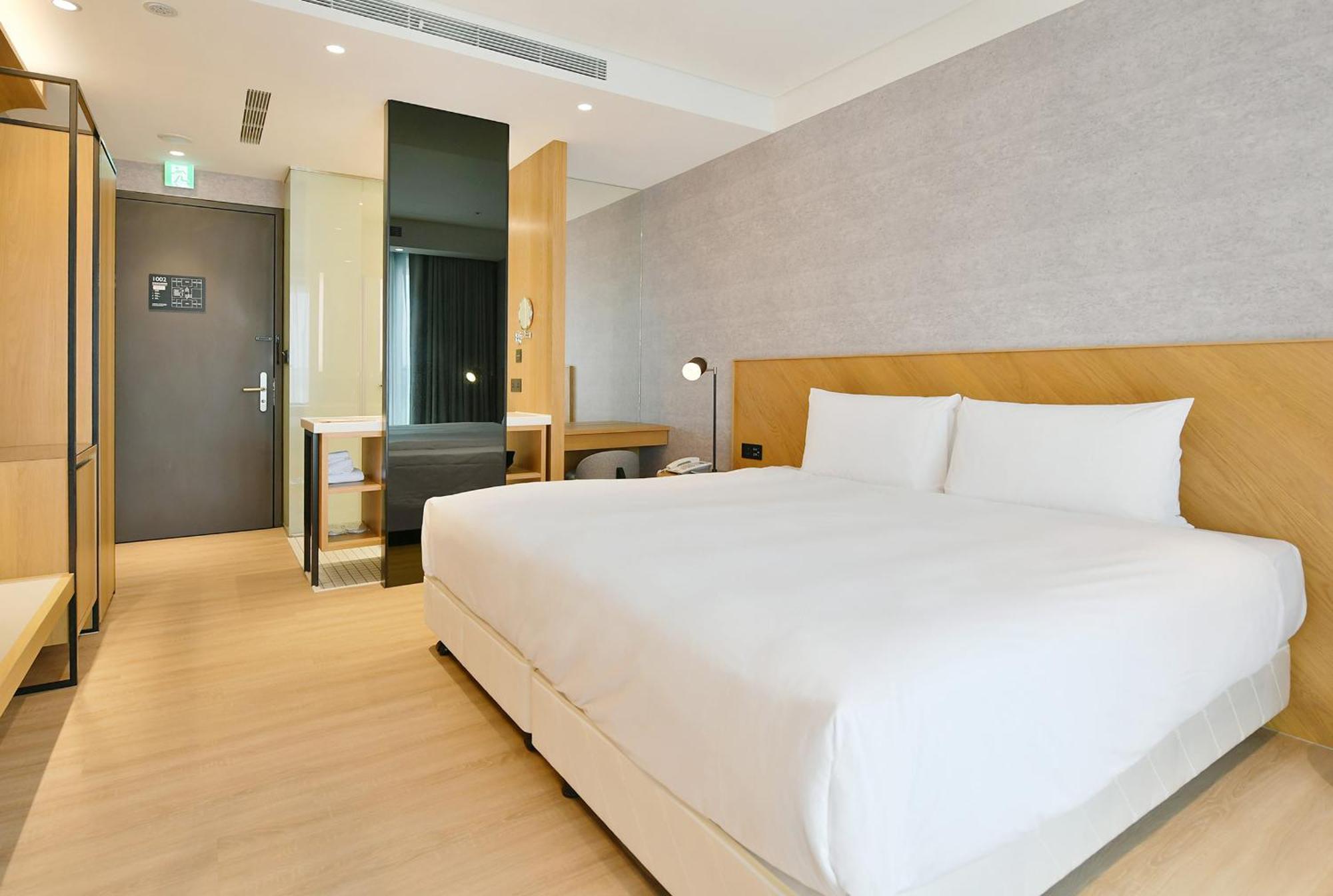 Check Inn Select New Taipei Sanchong Εξωτερικό φωτογραφία